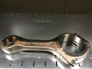 Liebherr Pleuelstange